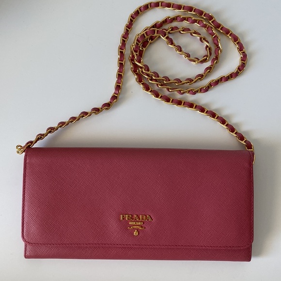 Prada Saffiano metal wallet on chain
